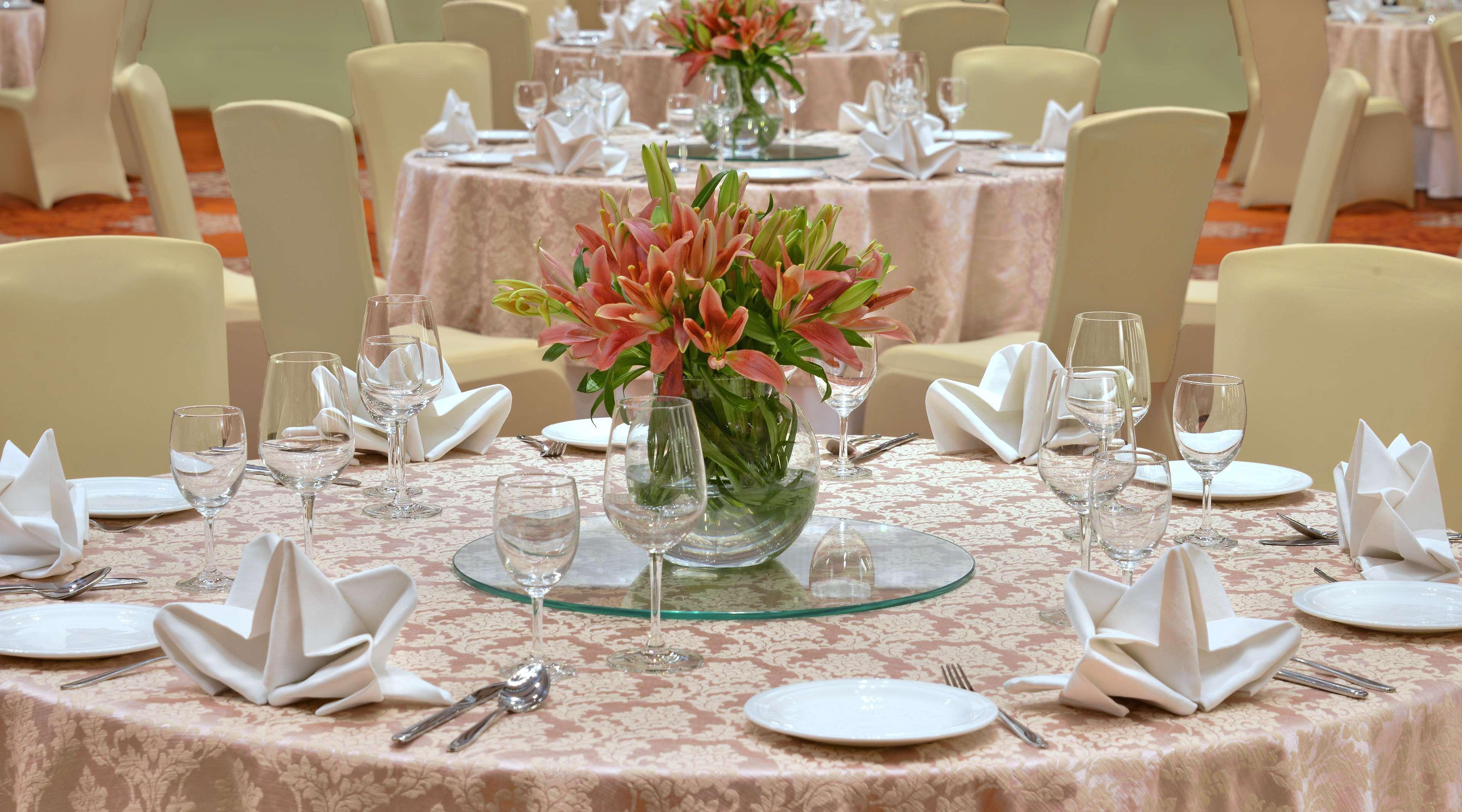 Radisson Gwalior Hotel ภายนอก รูปภาพ