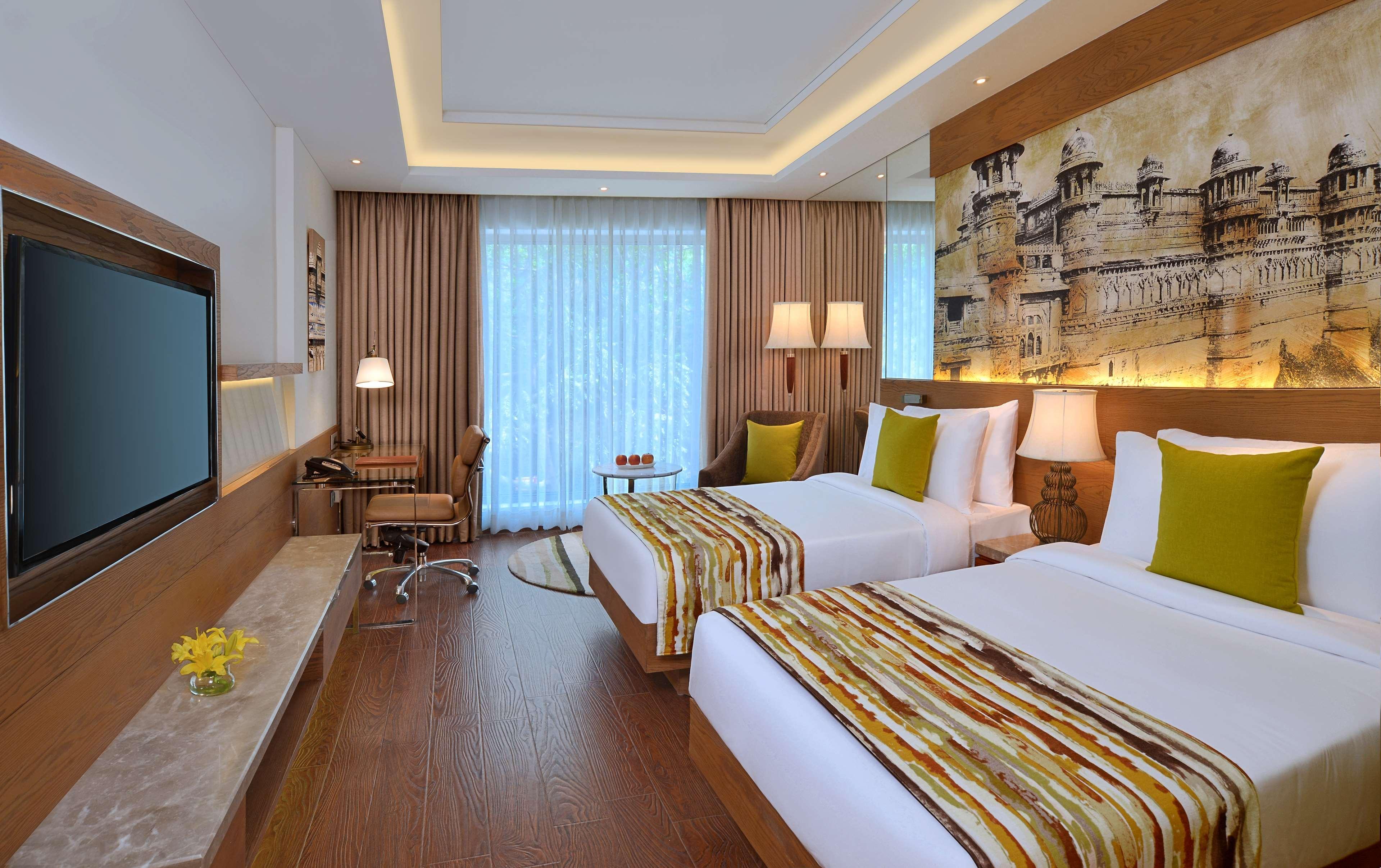 Radisson Gwalior Hotel ภายนอก รูปภาพ