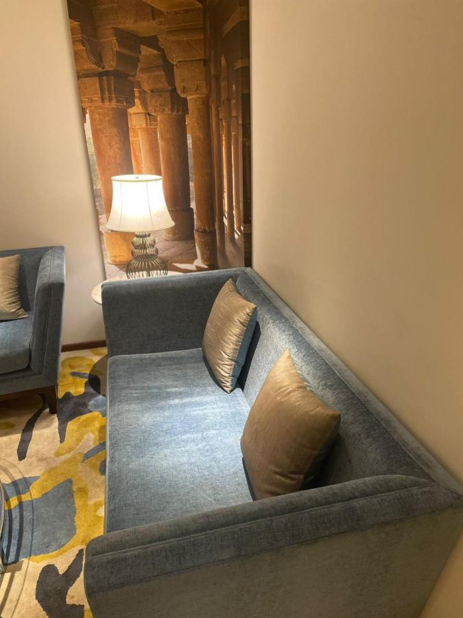 Radisson Gwalior Hotel ภายนอก รูปภาพ