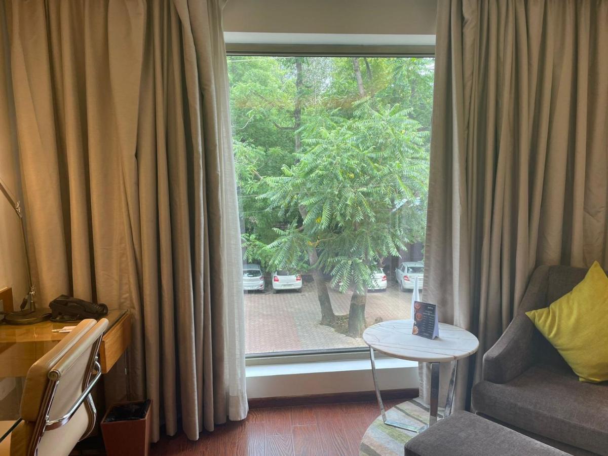 Radisson Gwalior Hotel ภายนอก รูปภาพ