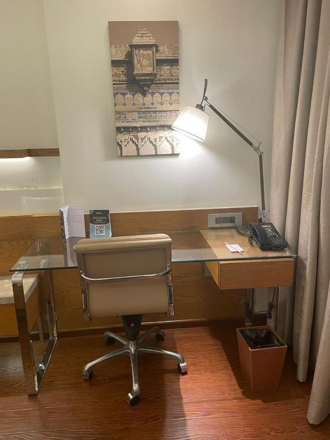 Radisson Gwalior Hotel ภายนอก รูปภาพ